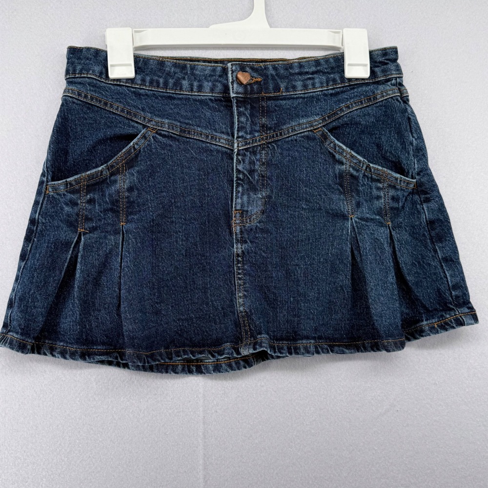 Celebrity Pink Denim Mini Skirt M Y2K Low Rise Pleated Dark Wash Stretch Jean